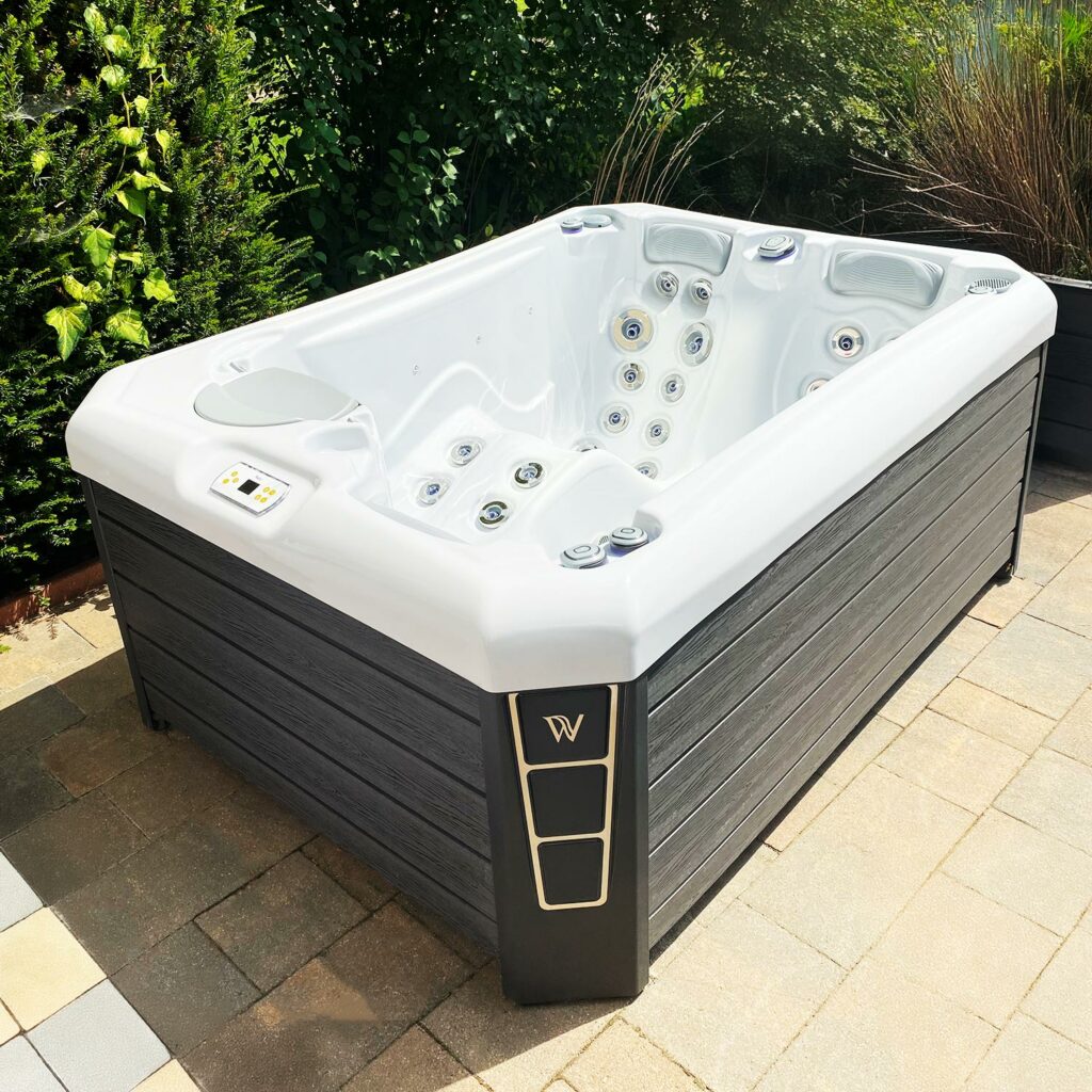 Manhattan Life