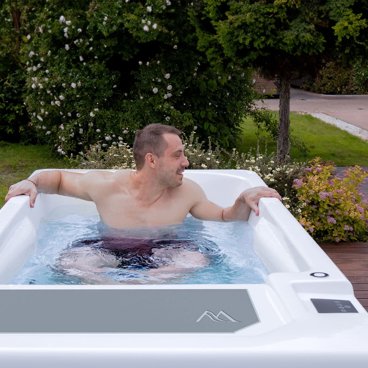 Iceland Pro Plug & Play cold plunge tub – outdoor recovery lifestyle