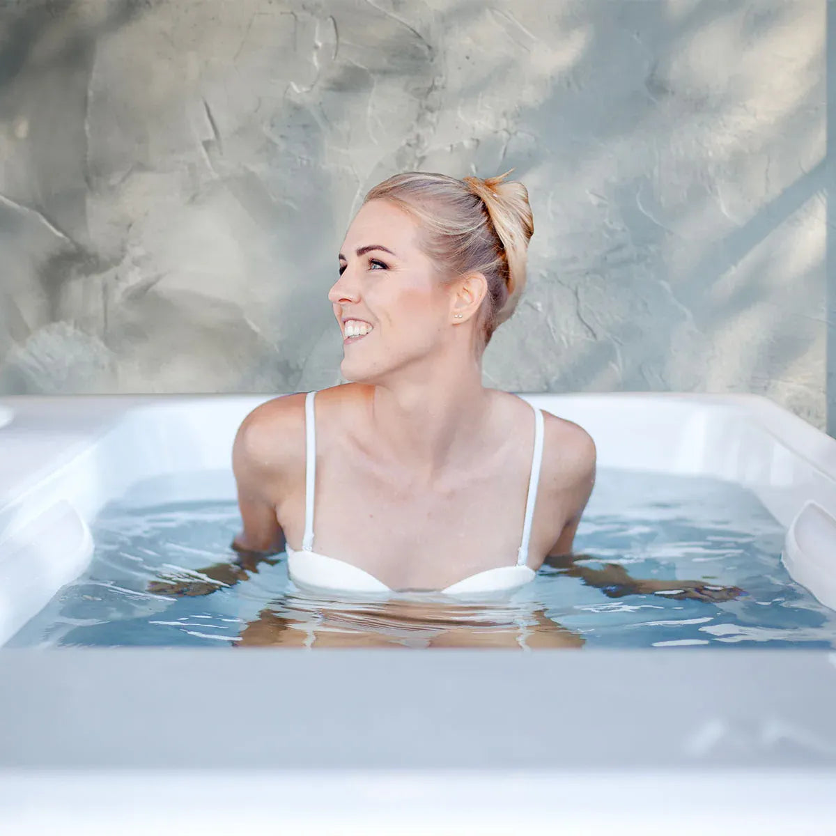 Iceland Duo Pro cold plunge and hot tub combo – outdoor wellness lifestyle
