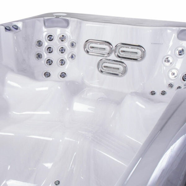 Amazon Riverjet Swim spa