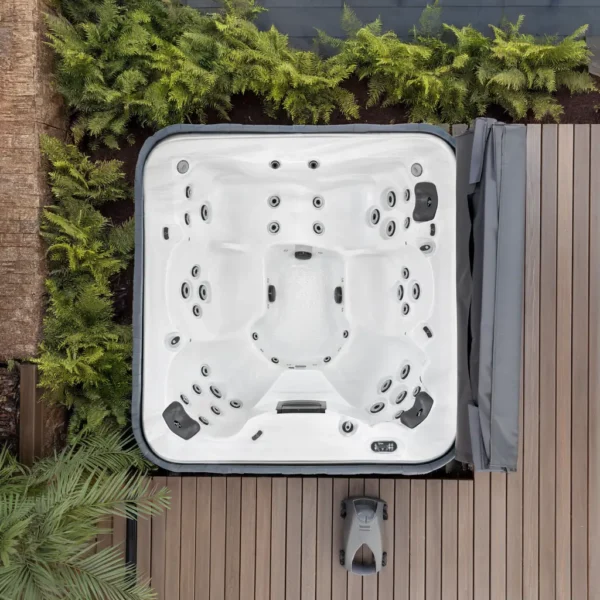 Elegant 5-Person Medium Hot Tub - Family Comfort & Therapy Spa