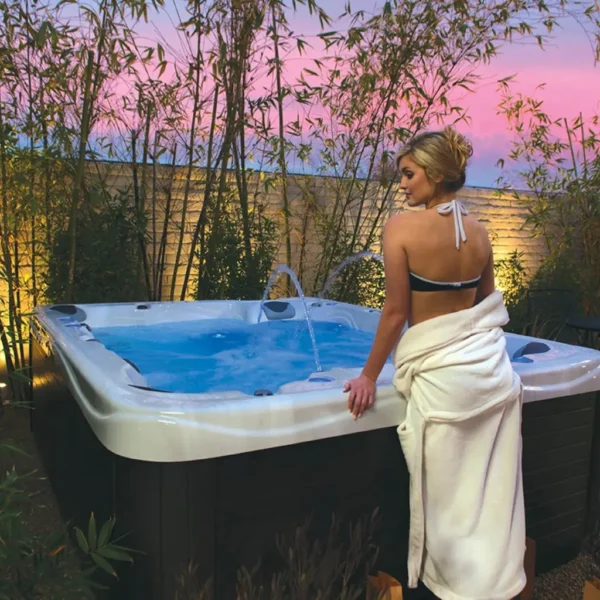 Amour 2-Person Intimate Hot Tub - Luxury Couples Spa & Therapy Suite
