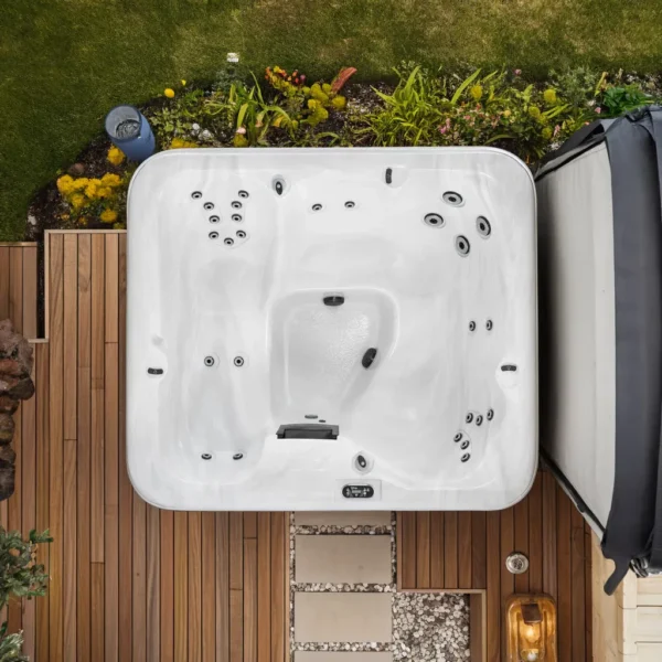 Voeux 5-Person Hot Tub - Family Comfort & Essential Therapy Spa