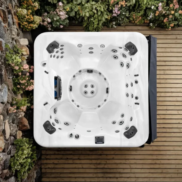Monarque 7-Person Hot Tub - Premium Family Relaxation & Therapy Spa